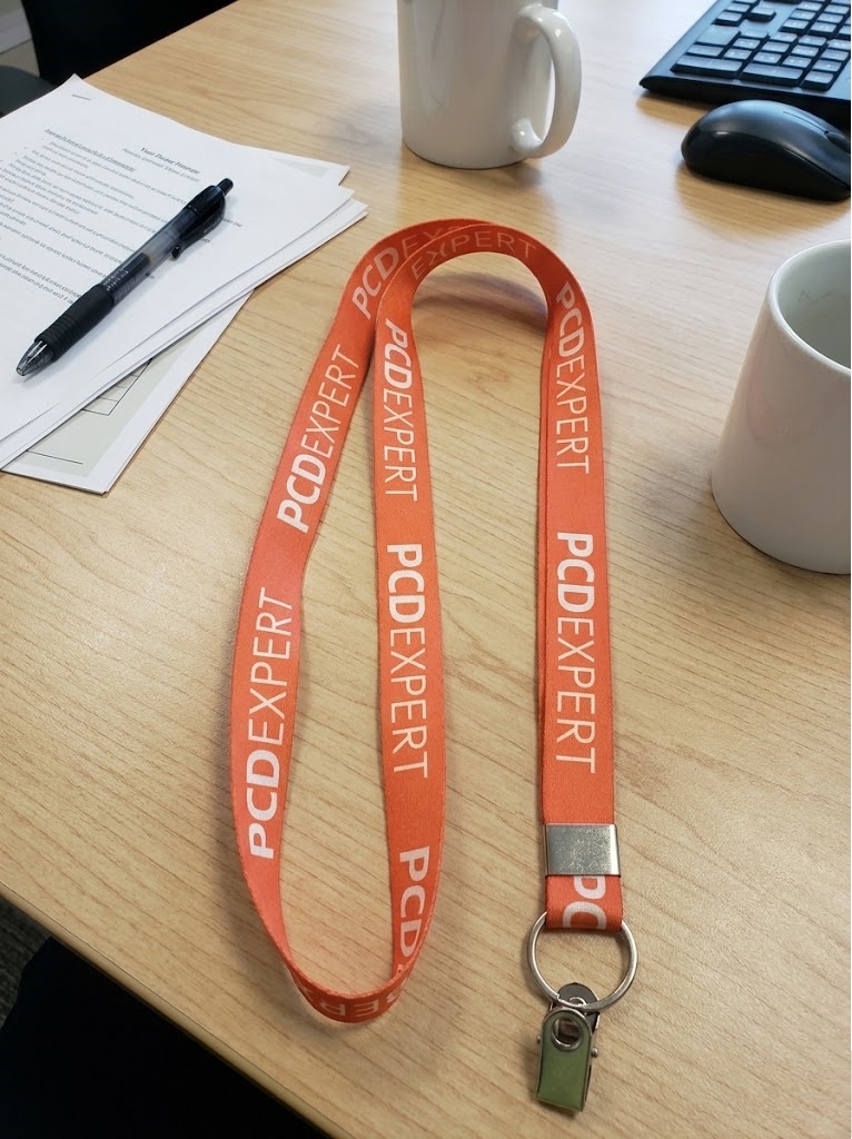 Cordão para crachá personalizado